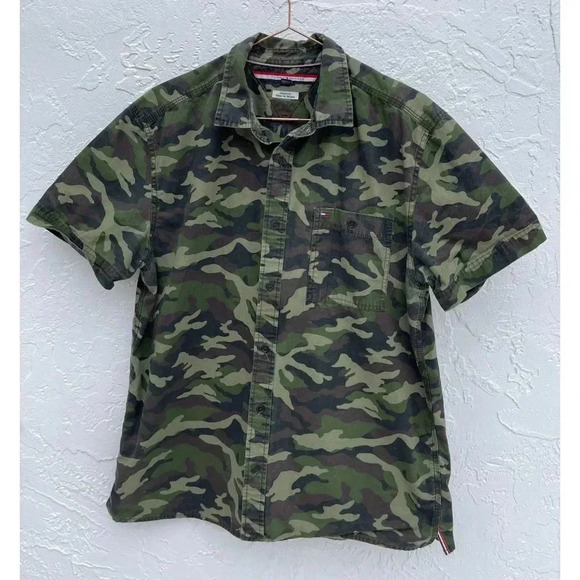 Tommy Hilfiger Mens Short Sleeve Button Up Custom Fit Green Camo Shirts Sz L/G - Picture 1 of 7